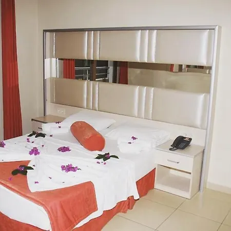 Hotel Club Evin Marmaris 4*